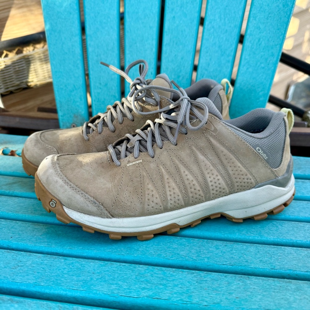 Oboz Women's Sypes Low Leather B-dry Waterproof Hiking Shoe Size 9 Gravel Tan